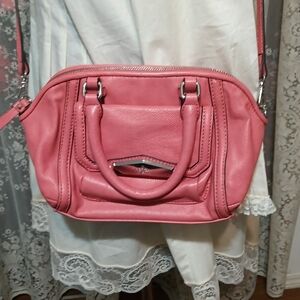 Simply Vera/Vera Wang mini rose colored crossbody bag slightly used